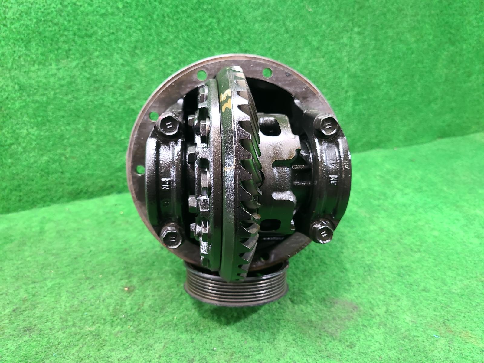 View Auto part Differential Centre Toyota Prado 2017
