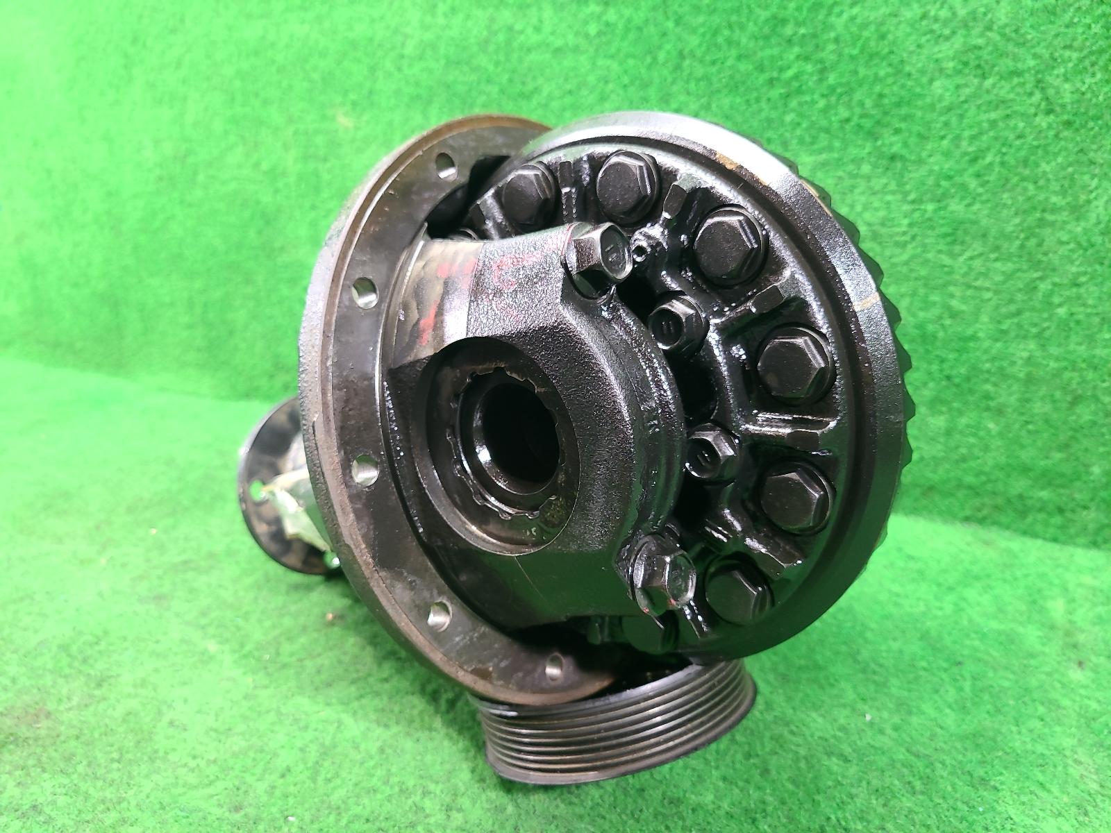 View Auto part Differential Centre Toyota Prado 2017