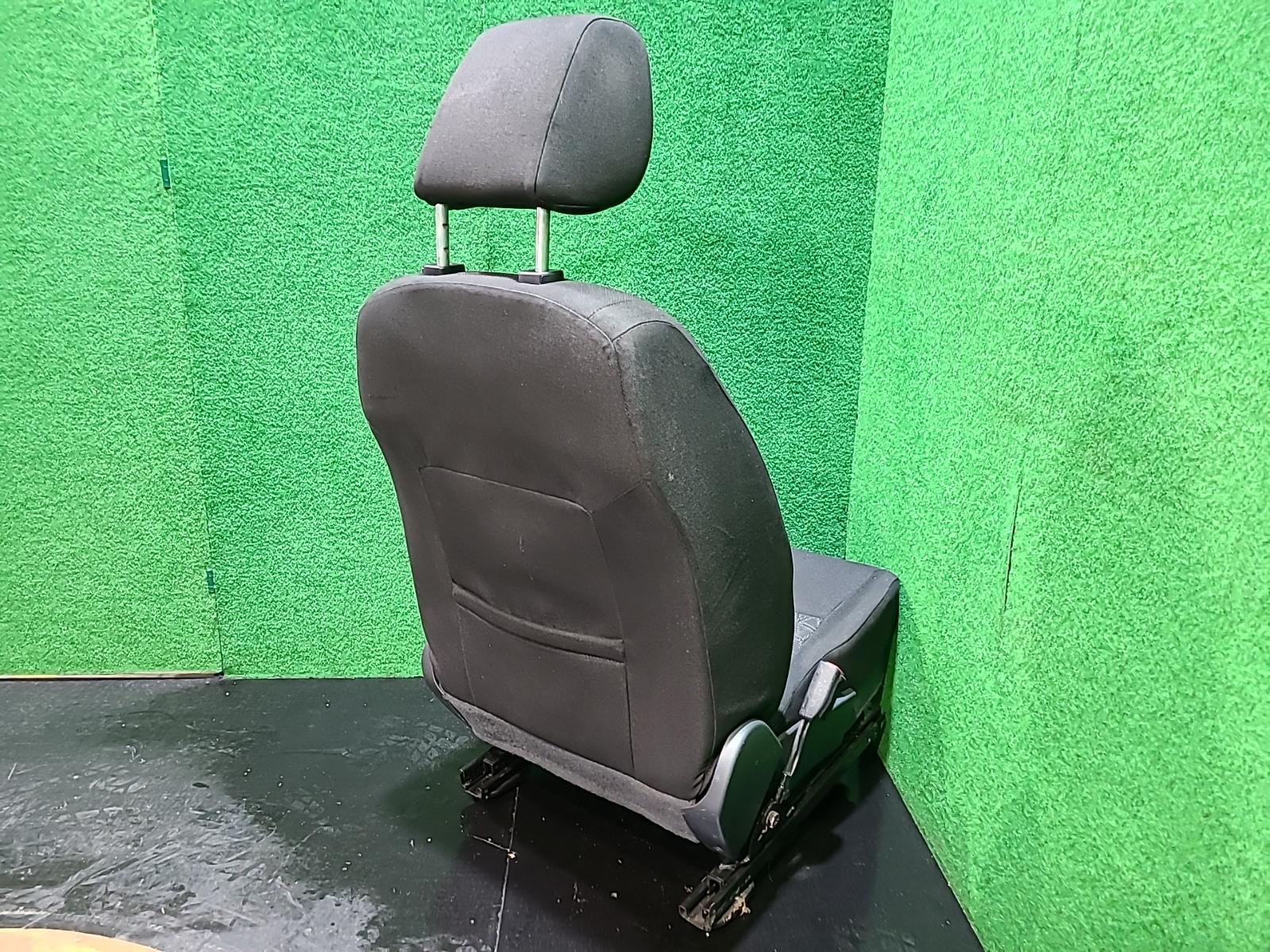 View Auto part Front Seat Ford Ranger 2017