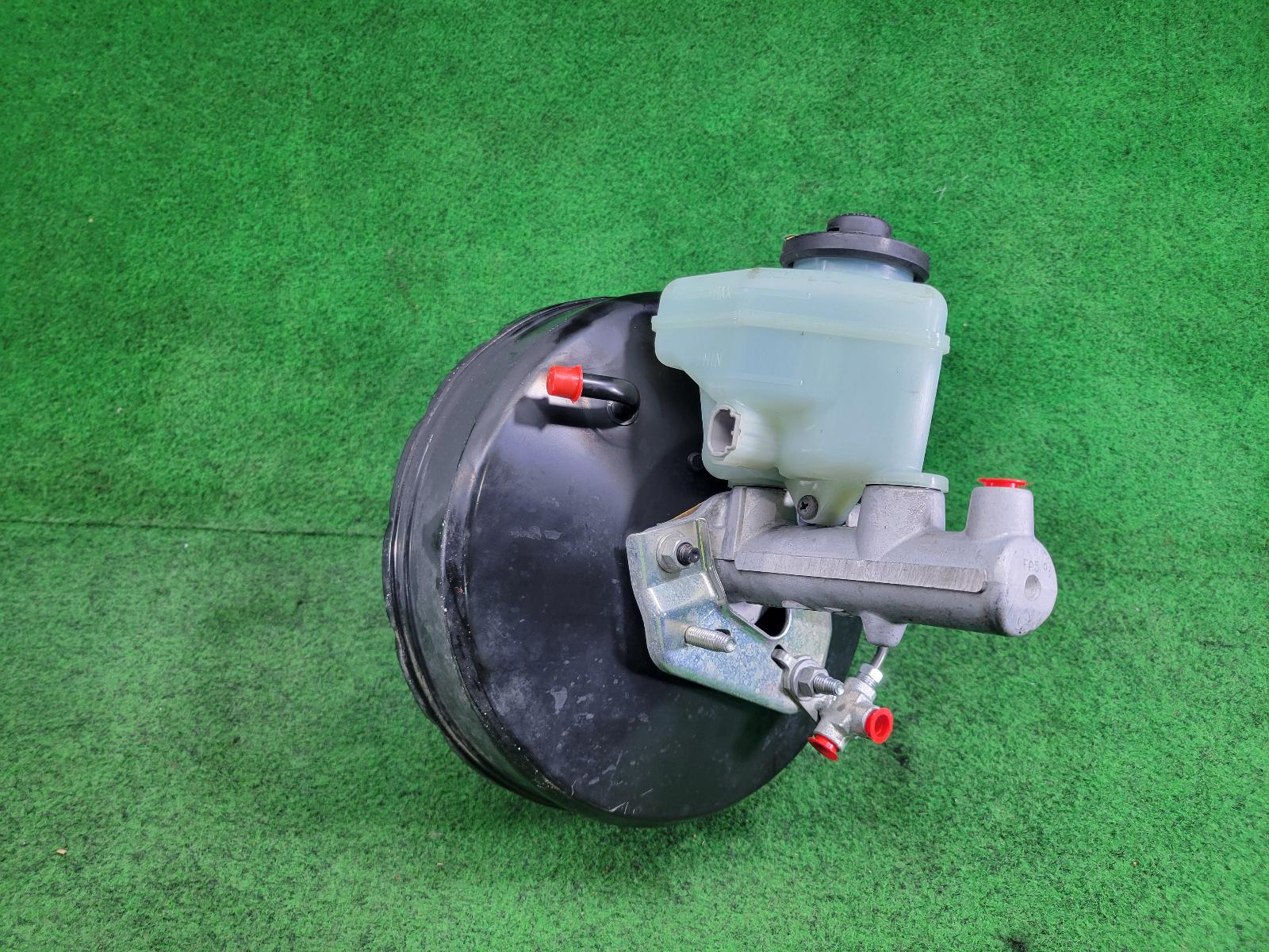 View Auto part Brake Booster Toyota Landcruiser 2014