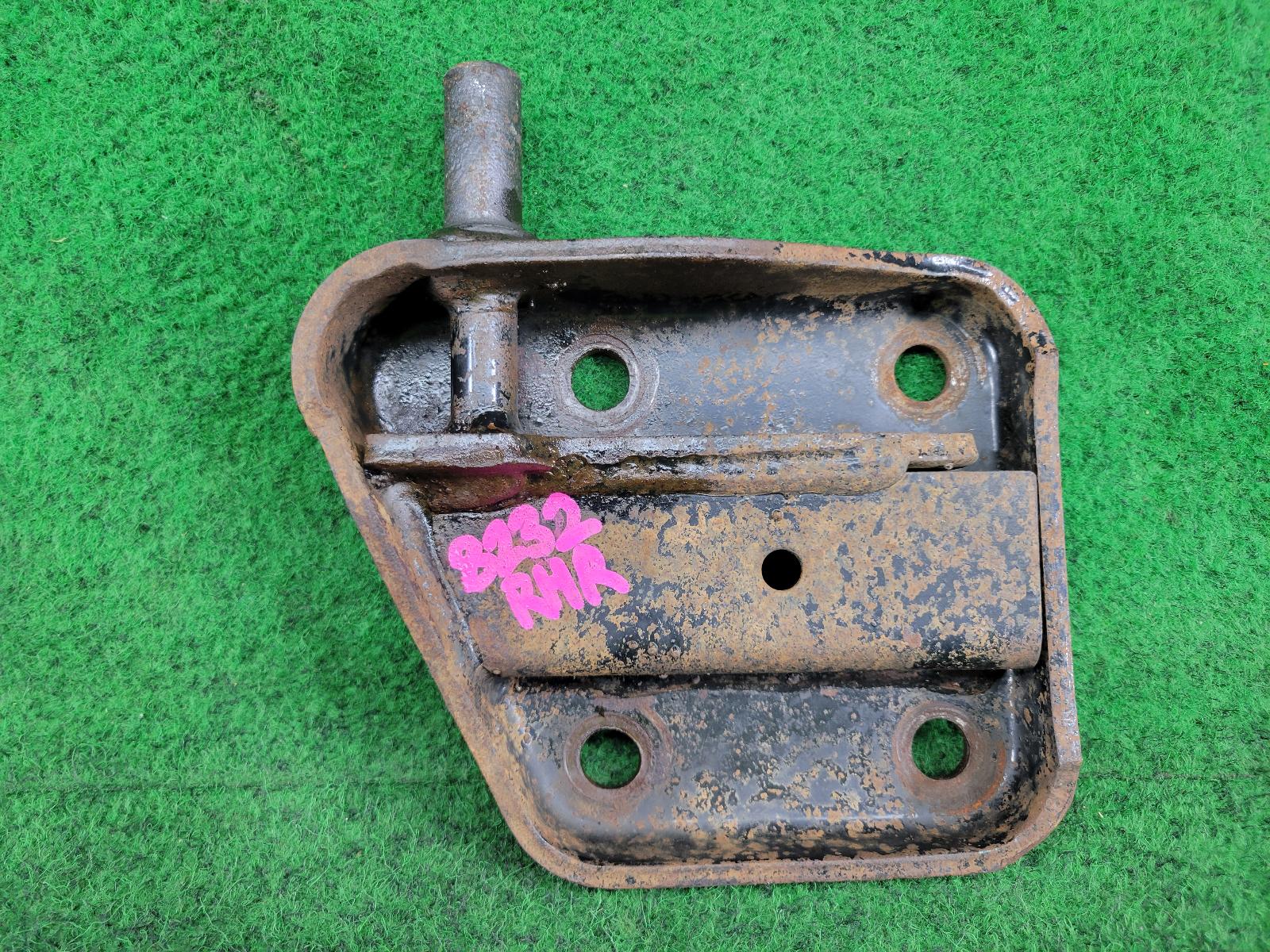 View Auto part Rear Leaf Spring Toyota Landcruiser 2014
