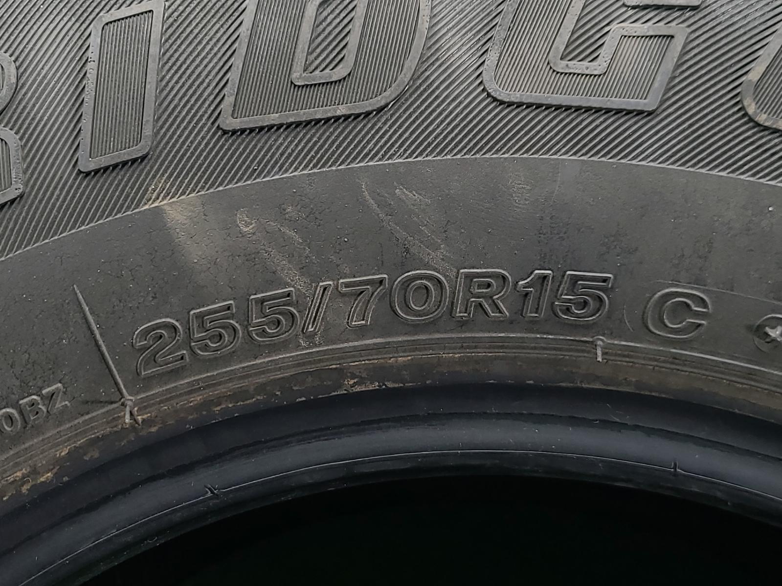 View Auto part Tyre Toyota Hilux 2010