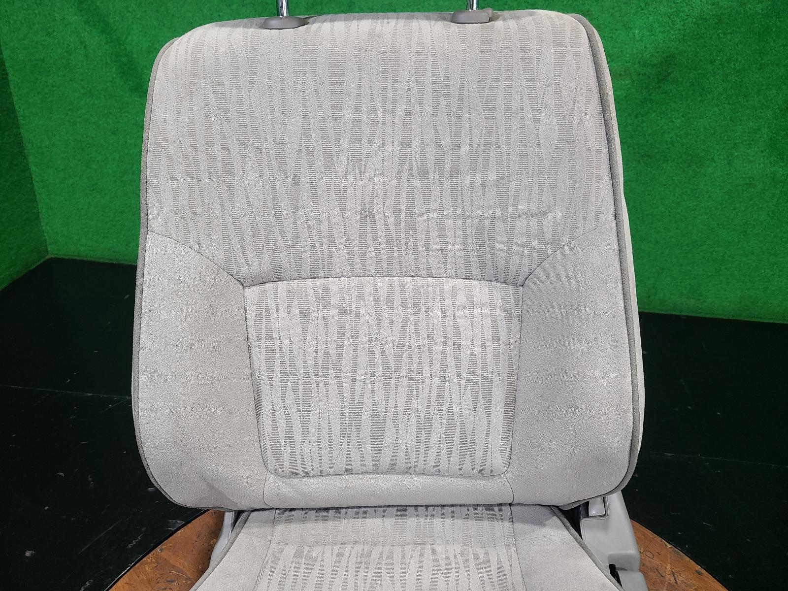View Auto part Front Seat Nissan Patrol 2002