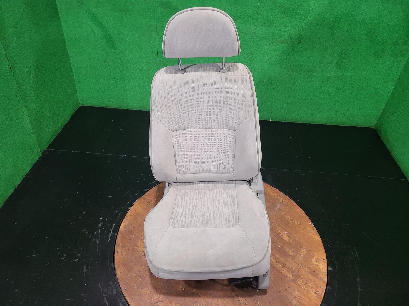 View Auto part Front Seat Nissan Patrol 2002