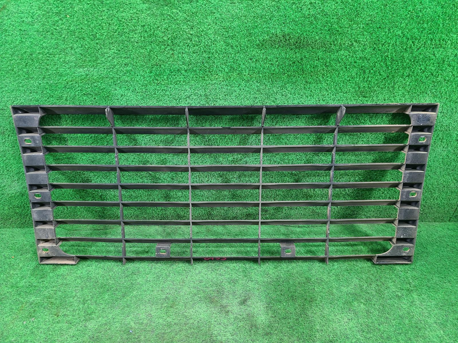 View Auto part Grille Land Rover One Ten 1988