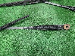 View Auto part Wiper Arm Land Rover One Ten 1988