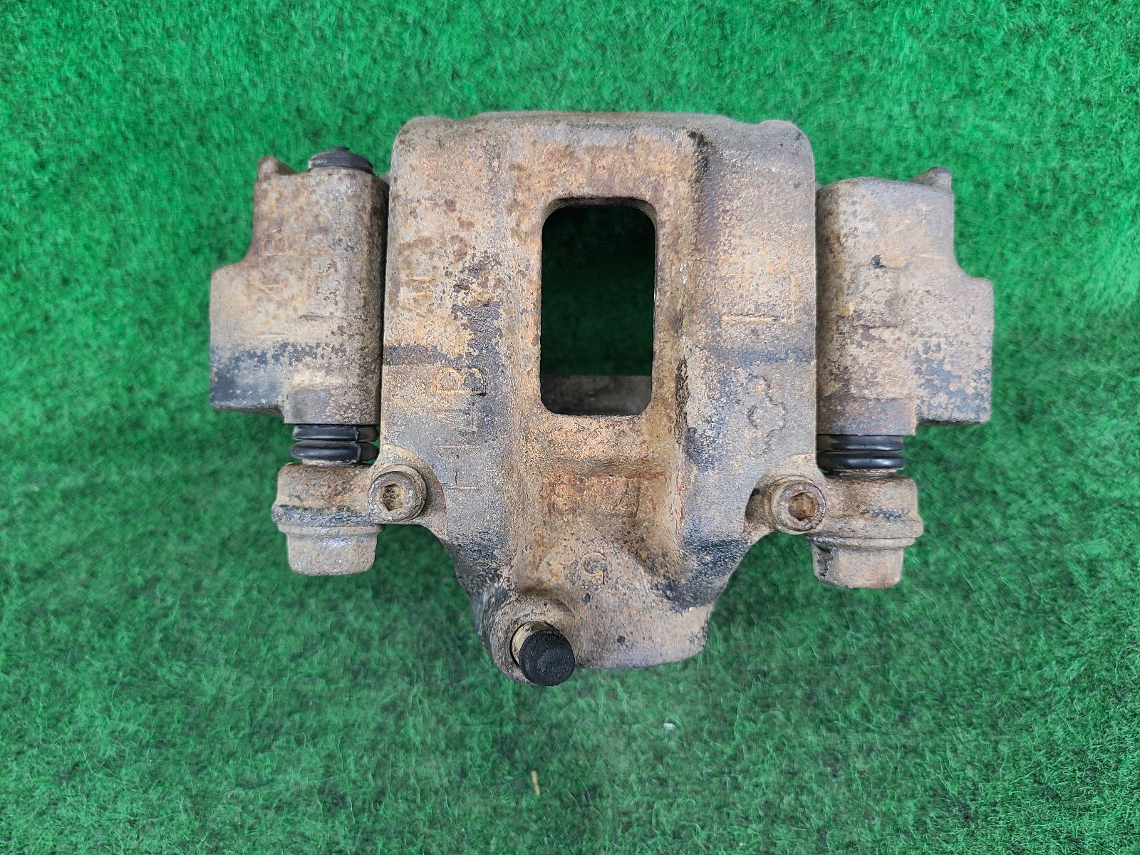 View Auto part Caliper Toyota Landcruiser 1995