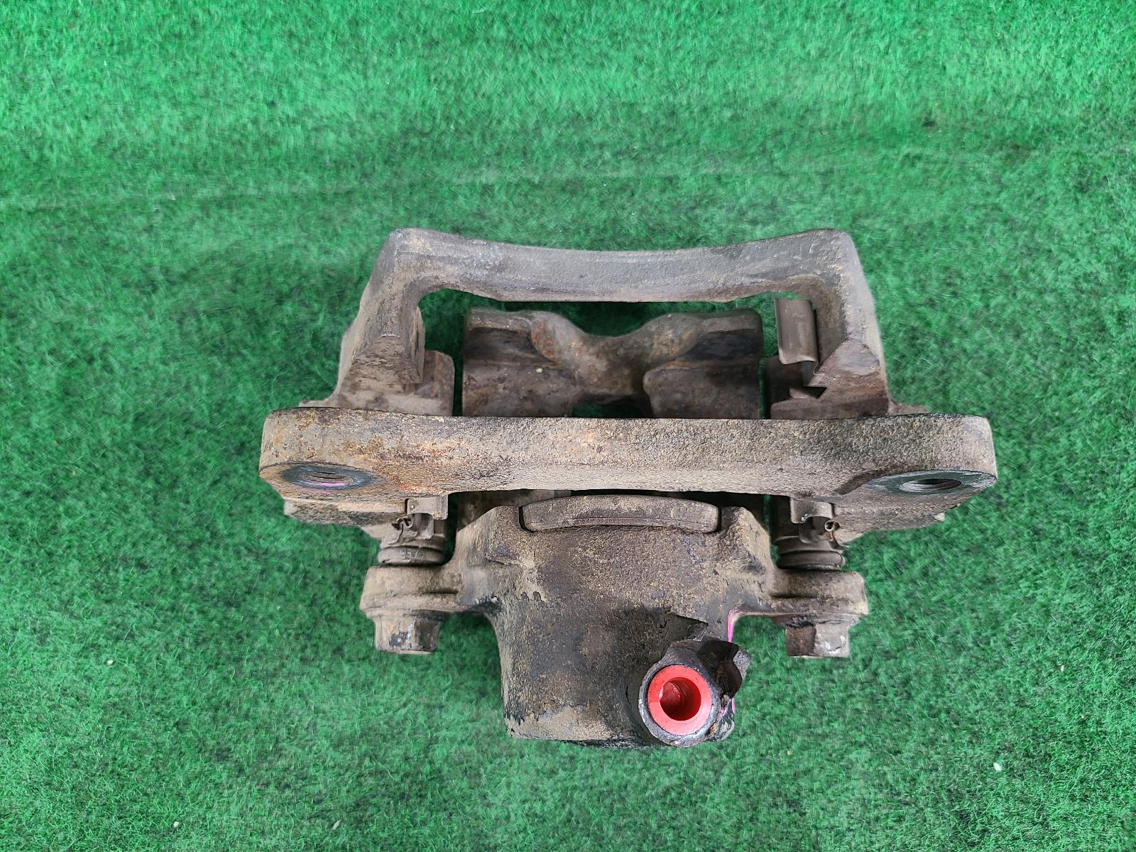 View Auto part Caliper Toyota Landcruiser 1995
