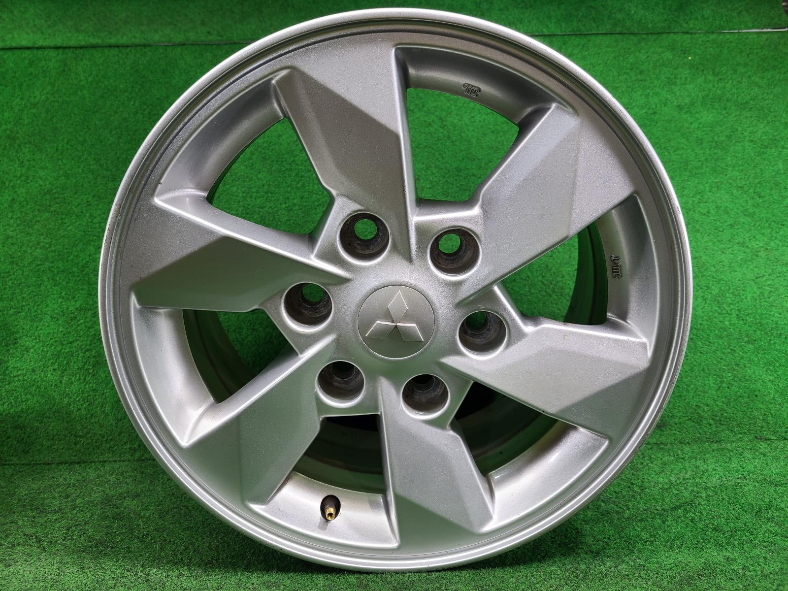 View Auto part Wheel Mag Mitsubishi Triton 2016