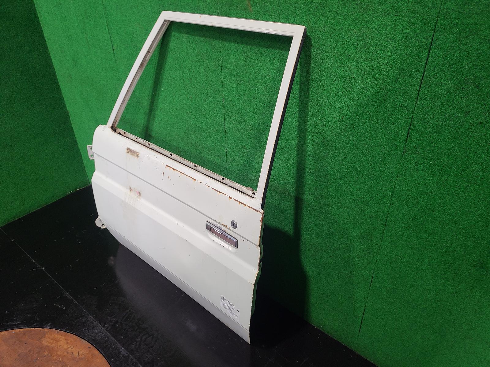 1990 Toyota Landcruiser Left Front Door View Auto part Left Front Door Toyota Landcruiser 1990