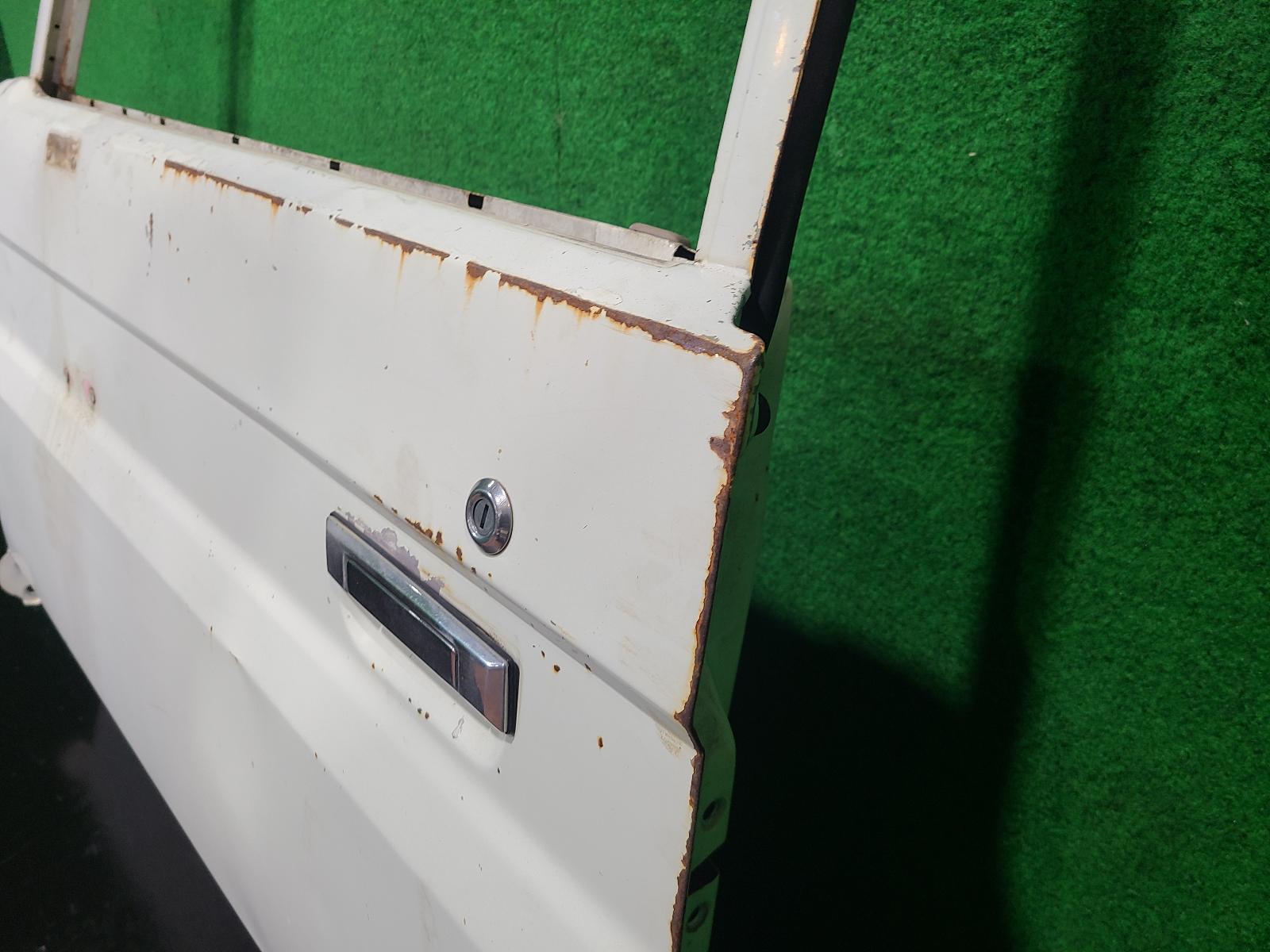 1990 Toyota Landcruiser Left Front Door View Auto part Left Front Door Toyota Landcruiser 1990