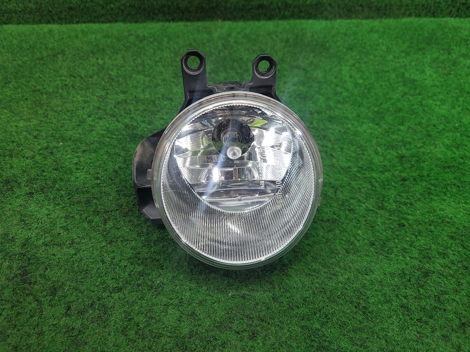 2018 Toyota Hilux Right Indicator/Fog/Side View Auto part Right Indicator/Fog/Side Toyota Hilux 2018