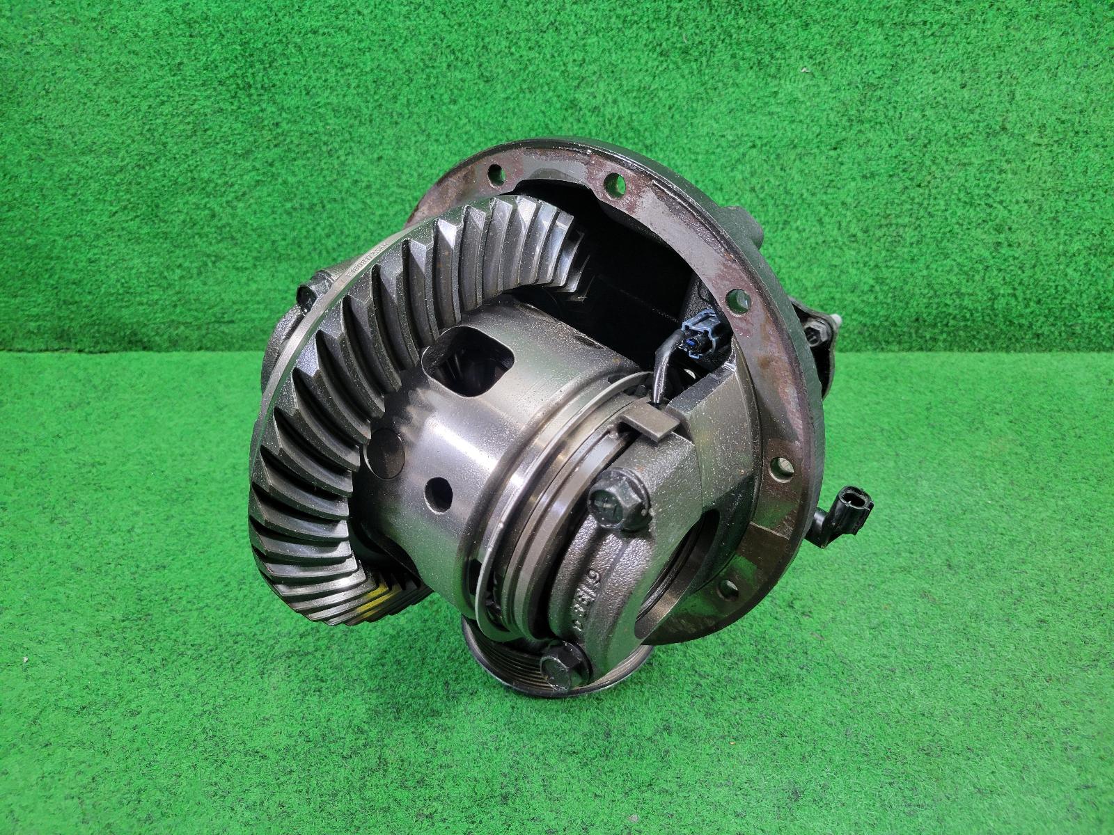 View Auto part Differential Centre Toyota Hilux 2018
