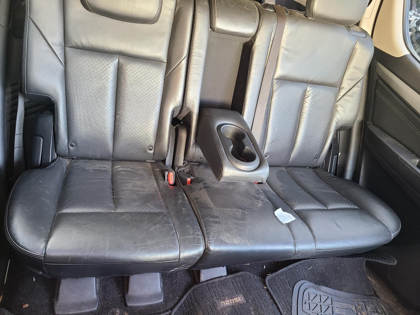 View Auto part 2nd Seat (Rear Seat) Isuzu Mu-x 2014