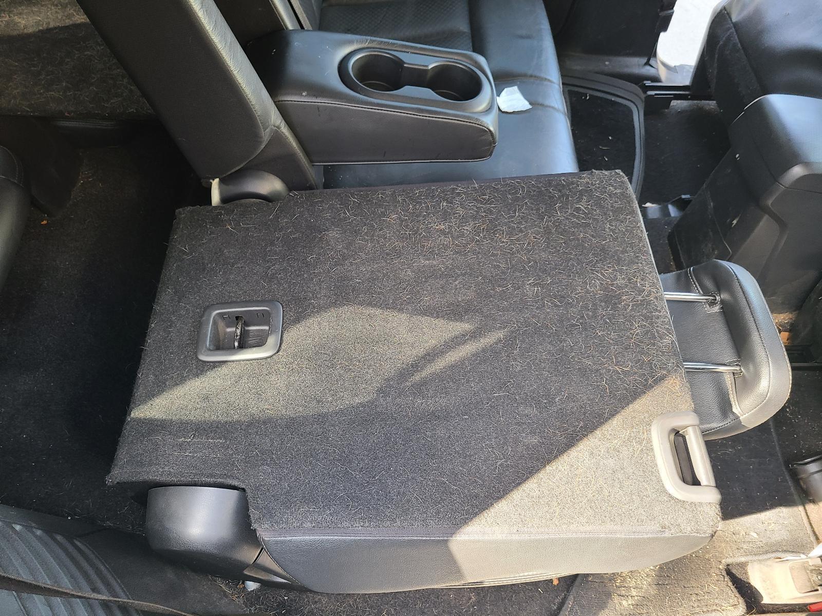 View Auto part 2nd Seat (Rear Seat) Isuzu Mu-x 2014