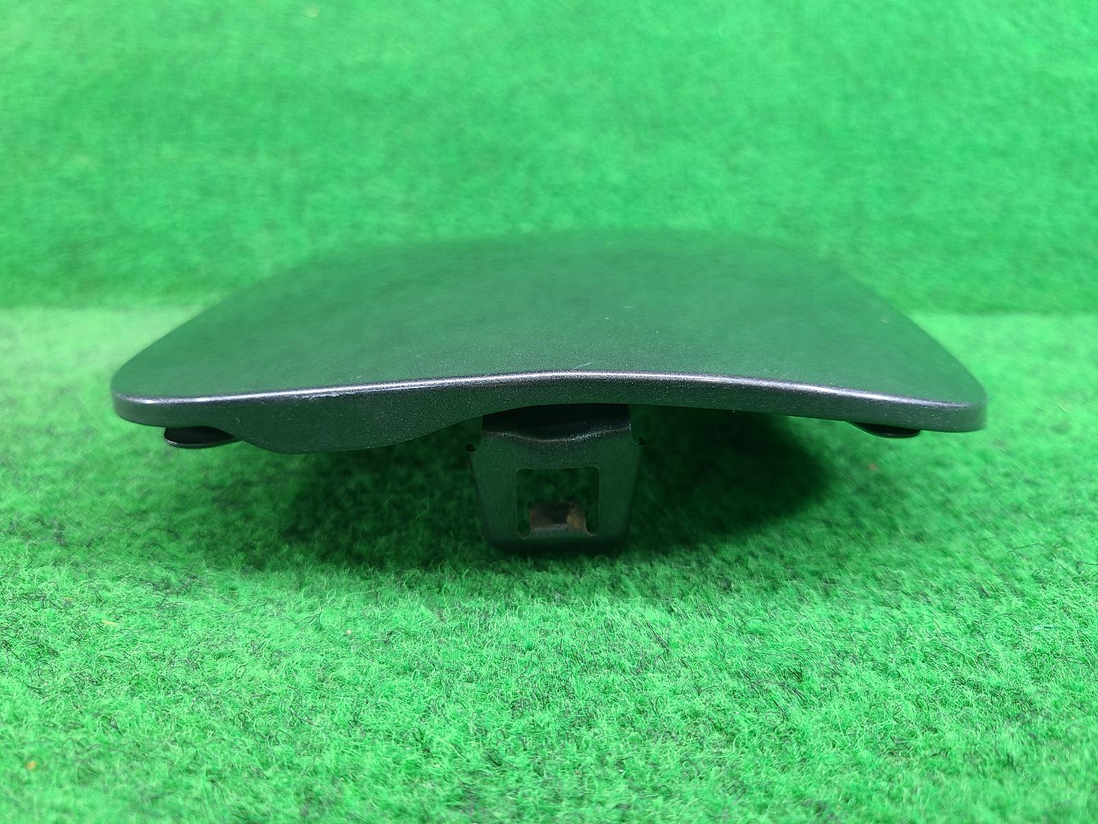 View Auto part Fuel Door / Filler Toyota Hilux 2021