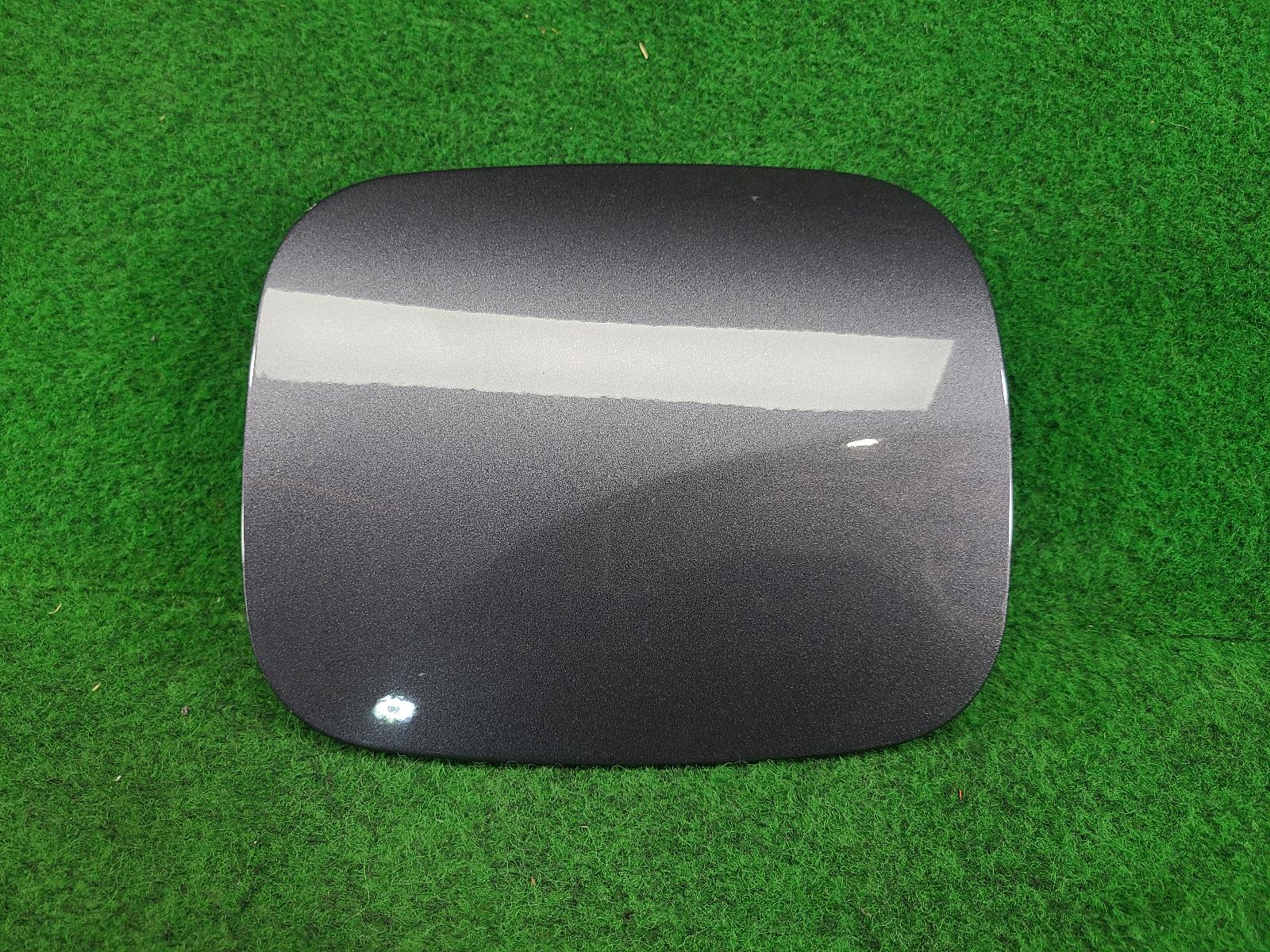 View Auto part Fuel Door / Filler Toyota Hilux 2021