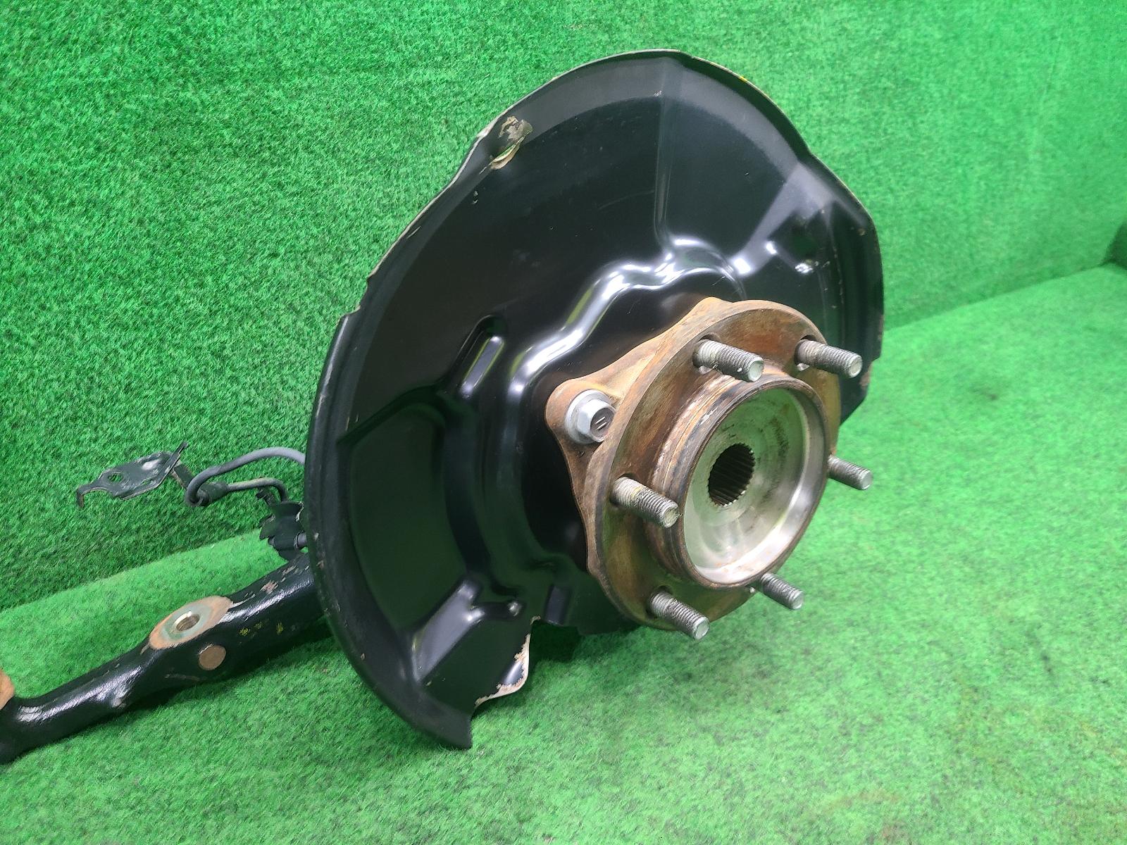 View Auto part Right Front Hub Assembly Toyota Prado 2004