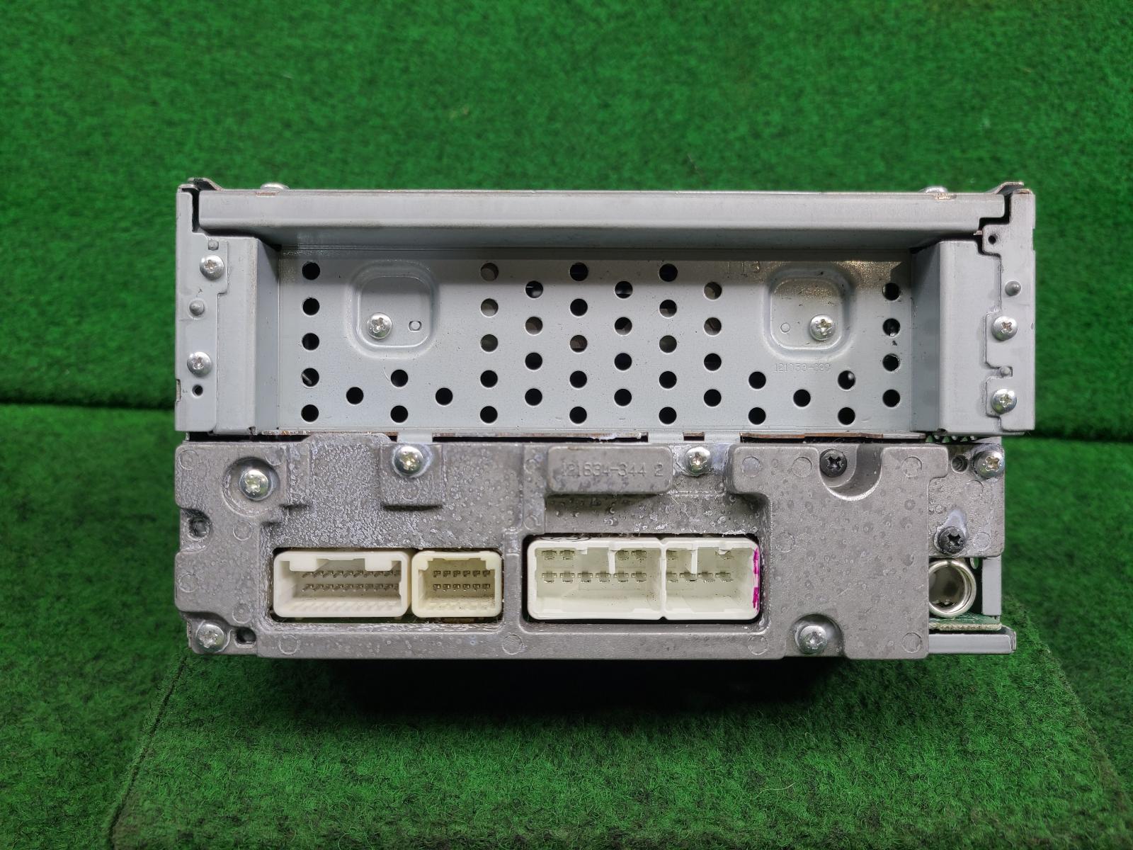 View Auto part Radio/Cd/Dvd/Sat/Tv Toyota Prado 2004
