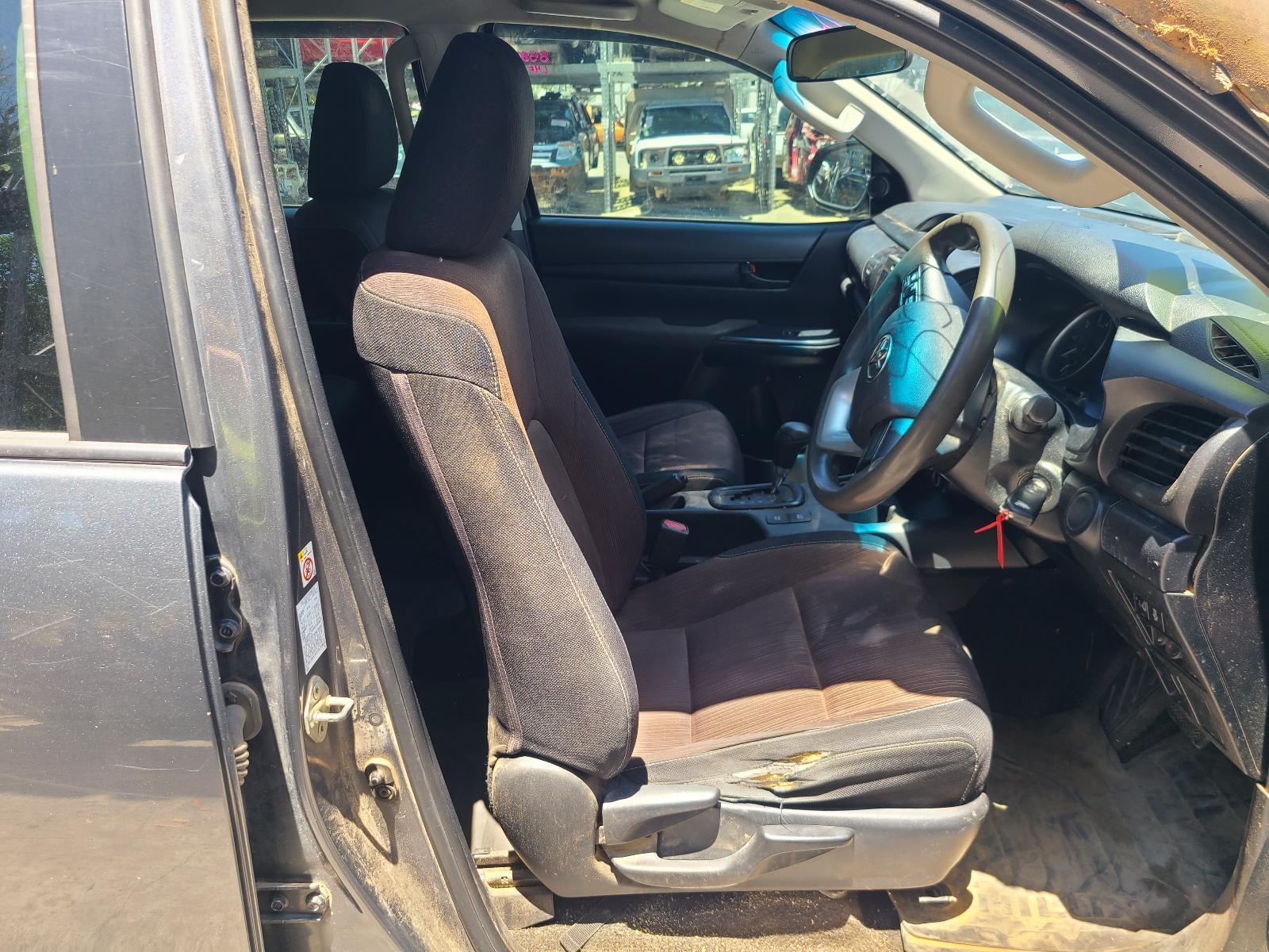 View Auto part Front Seat Toyota Hilux 2017