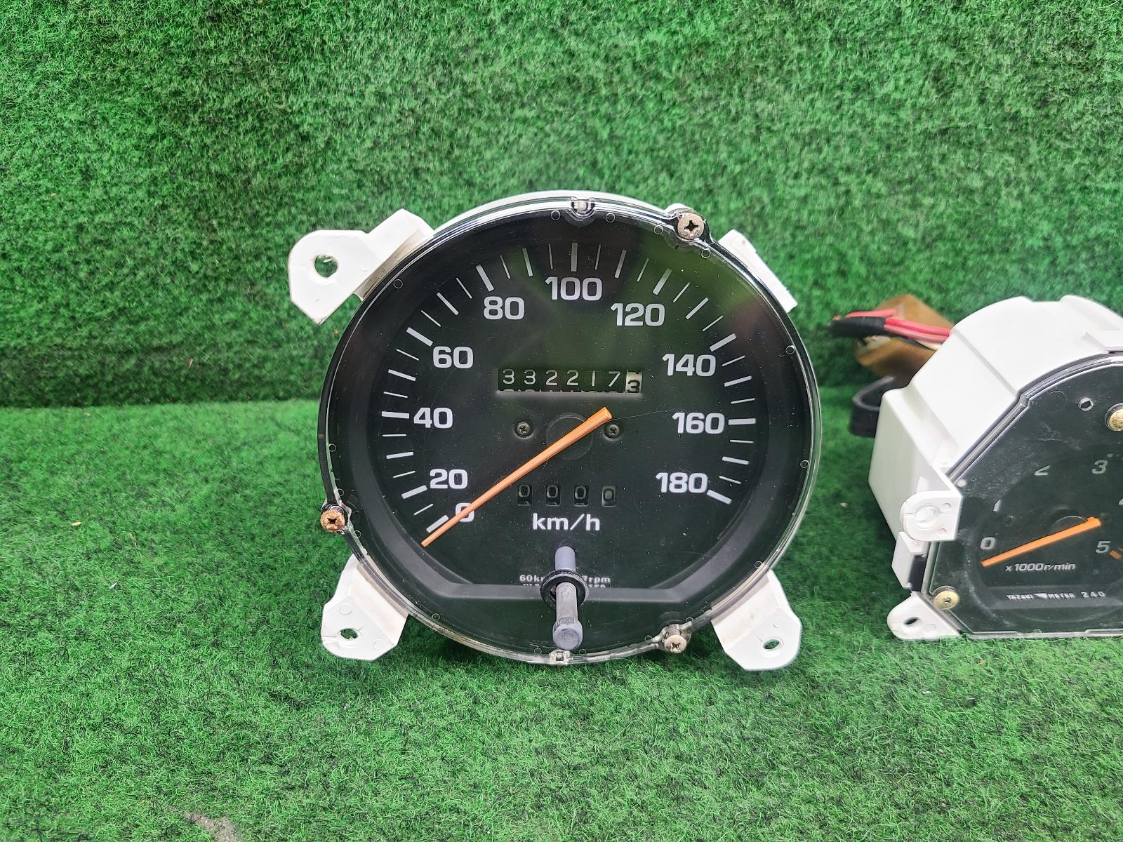 Auto Par Instrument Instrument Cluster Landcruiser Toyota 1989