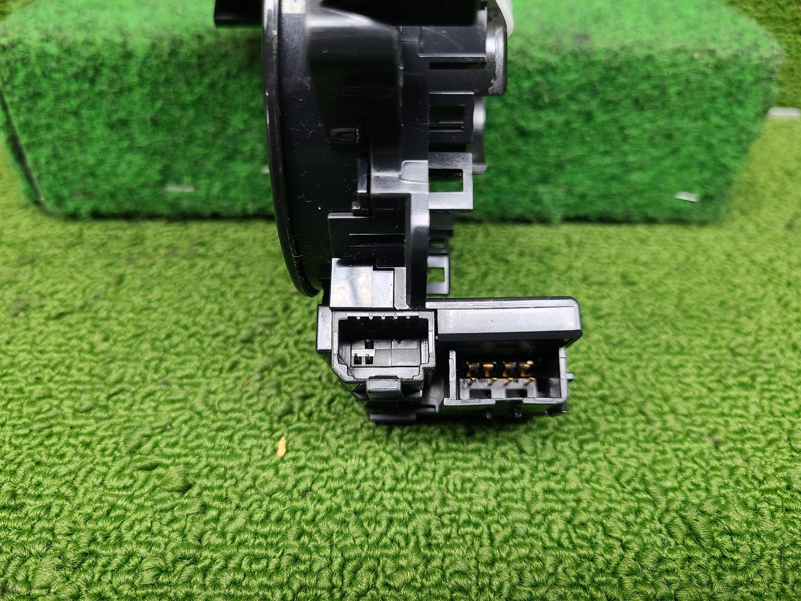 2006 Toyota Hilux Airbag Module/Sensor View Auto part Airbag Module/Sensor Toyota Hilux 2006