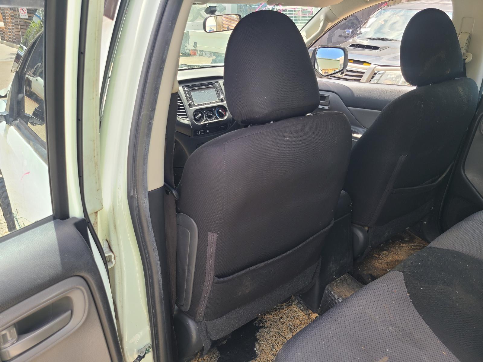 View Auto part Front Seat Mitsubishi Triton 2018