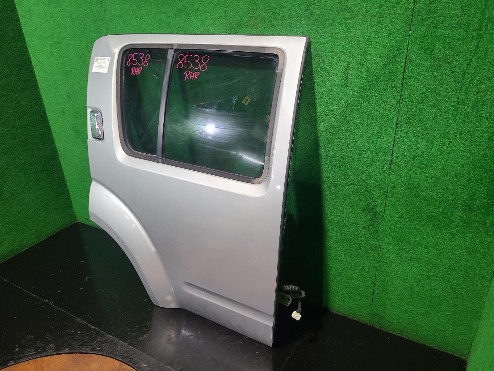 View Auto part Right Rear Door Sliding Nissan Pathfinder 2008