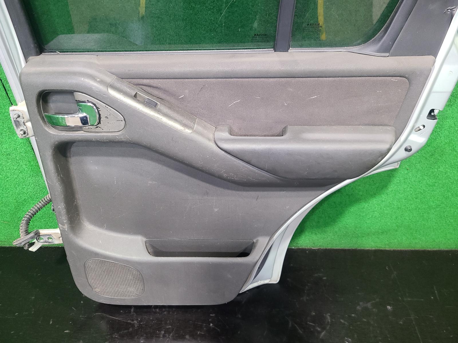 View Auto part Right Rear Door Sliding Nissan Pathfinder 2008