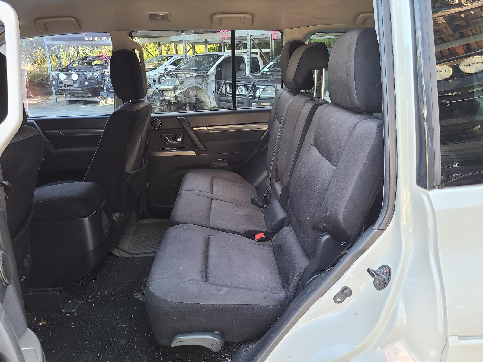 View Auto part 2nd Seat (Rear Seat) Mitsubishi Pajero 2012