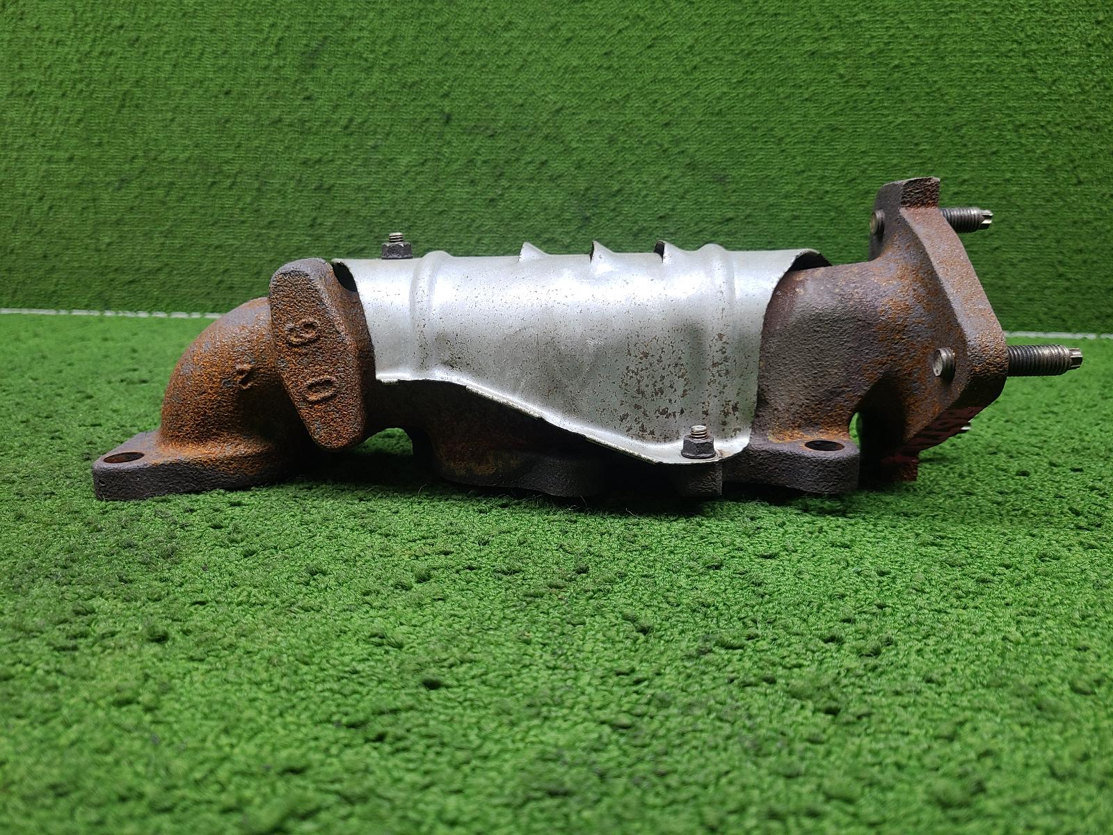 1998 Toyota Prado Manifold View Auto part Manifold Toyota Prado 1998