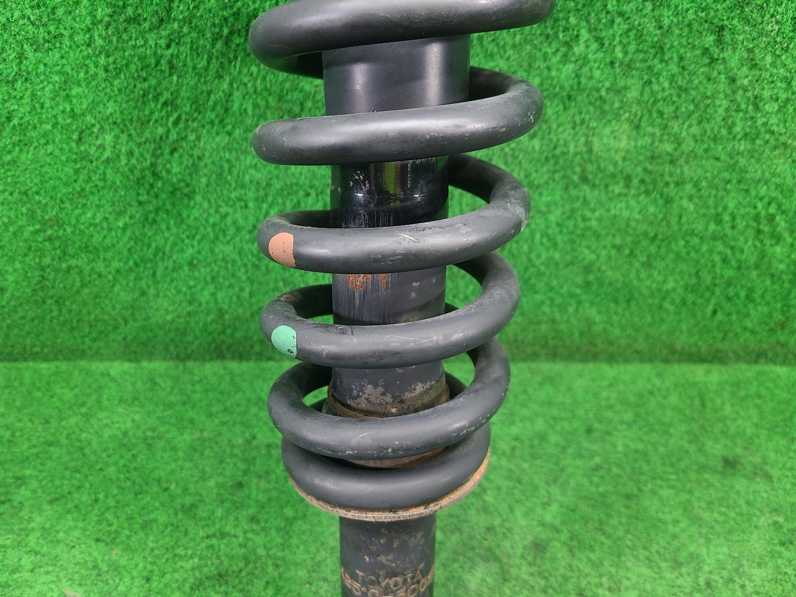1998 Toyota Prado Right Front Strut View Auto part Right Front Strut Toyota Prado 1998