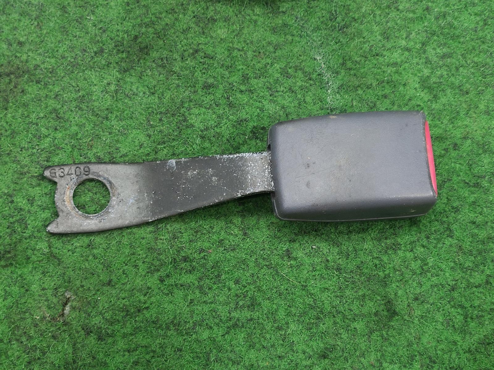 View Auto part Seatbelt/Stalk Toyota Hilux 2004