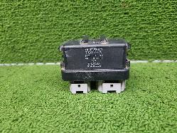 View Auto part Misc Switch/Relay Toyota Prado 1999