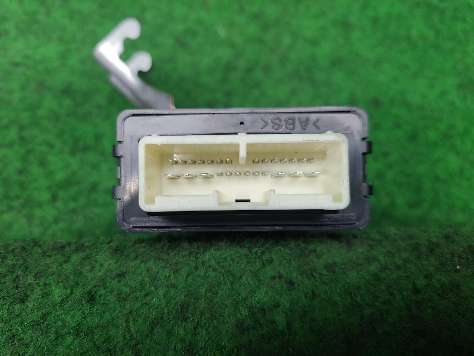 View Auto part Misc Switch/Relay Toyota Prado 2021