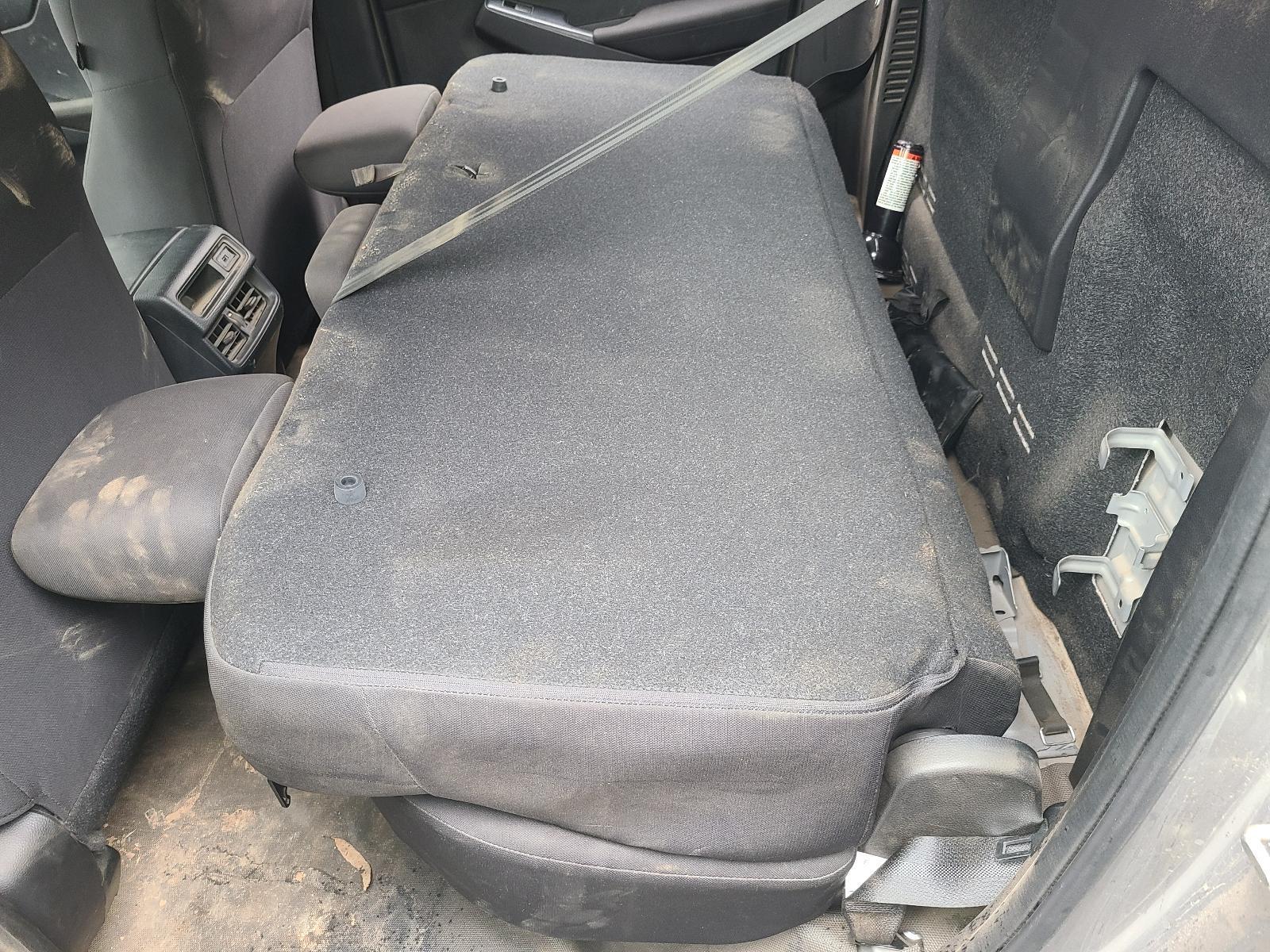 View Auto part 2nd Seat (Rear Seat) Isuzu Dmax 2023