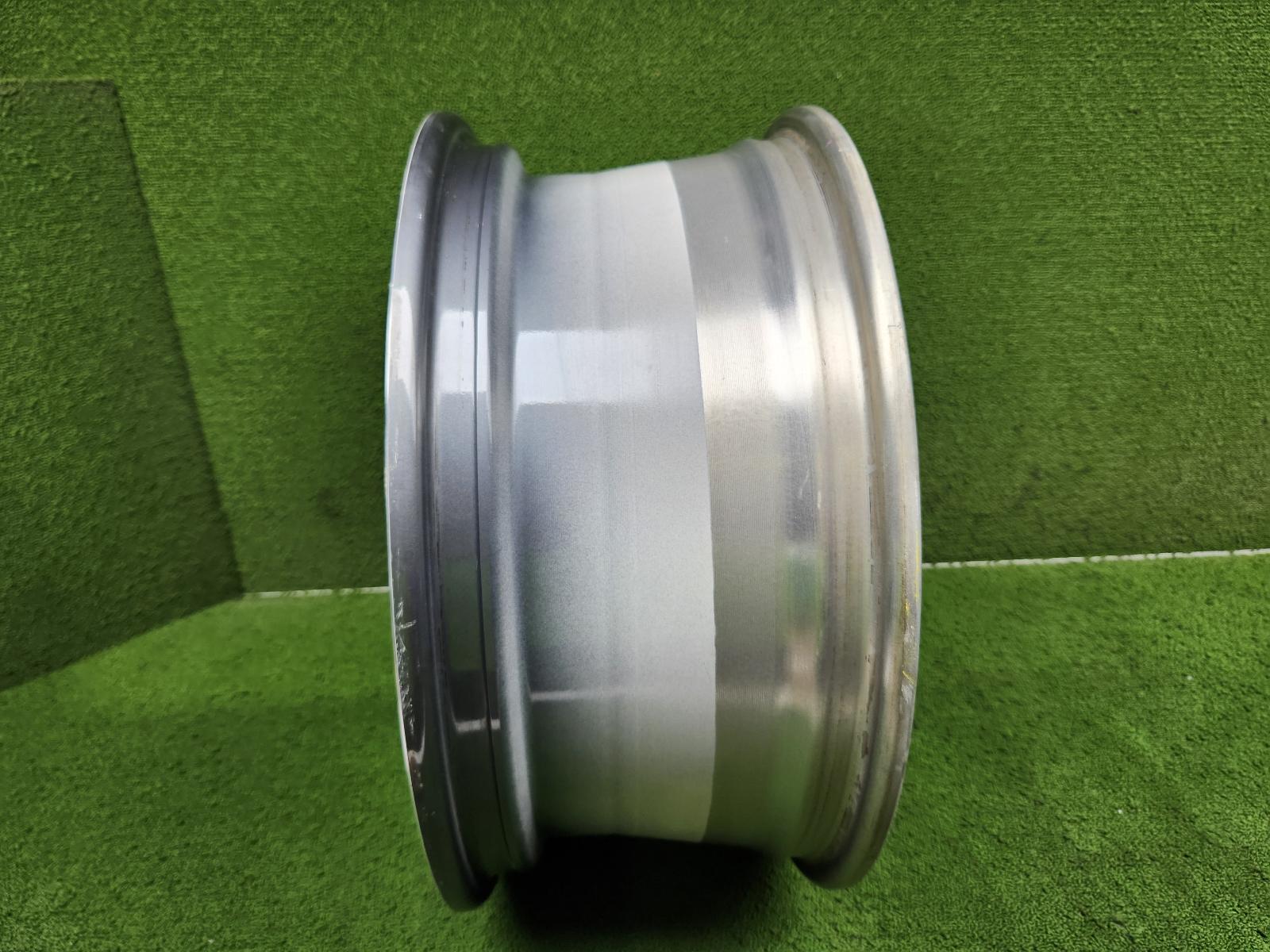 View Auto part Wheel Mag Mitsubishi Triton 2021