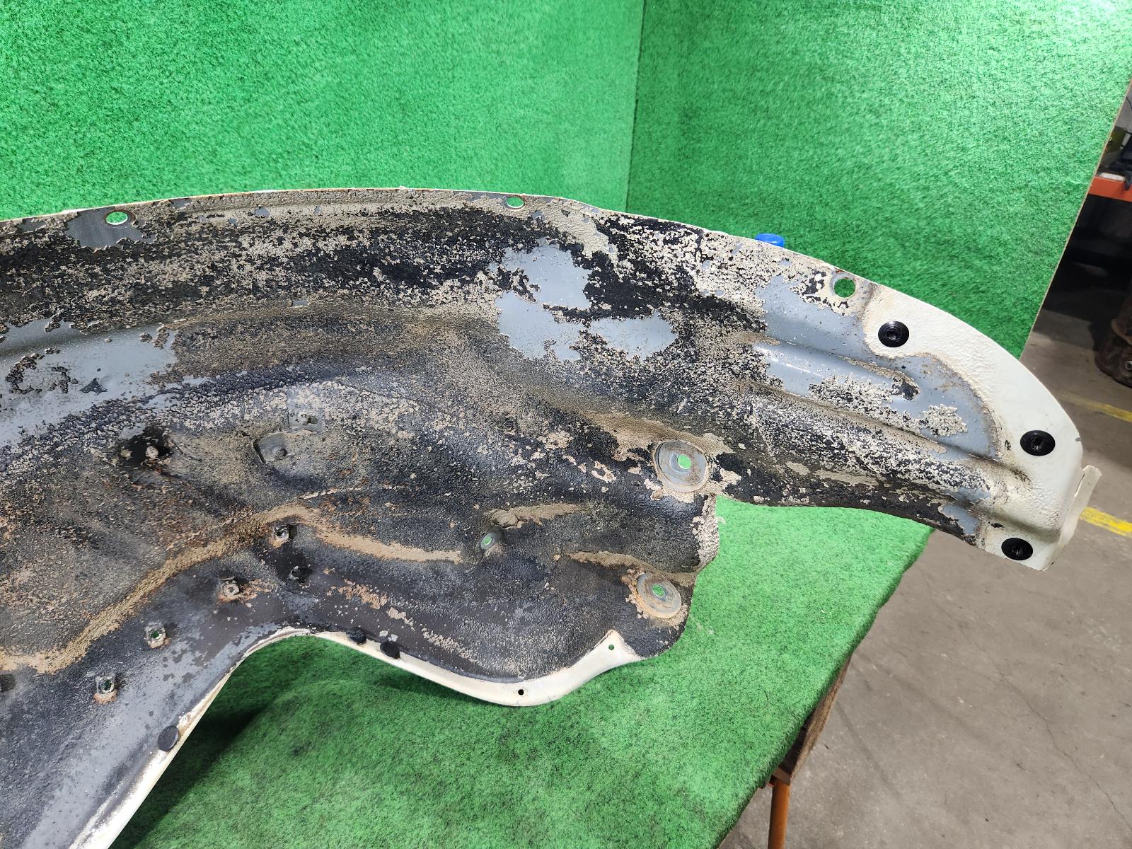 View Auto part Left Guard Liner Toyota Landcruiser 1996