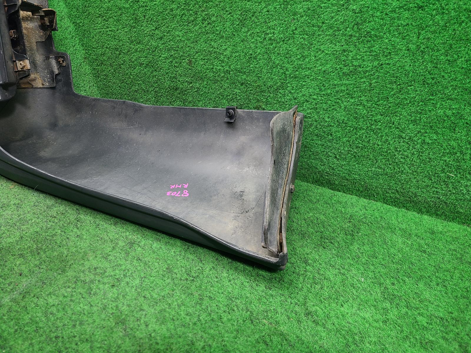 View Auto part Rear Bumper Toyota Landcruiser 1996