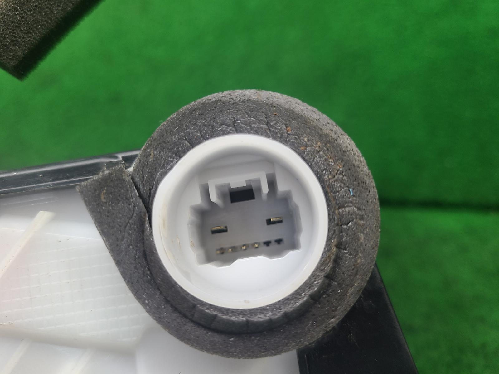 View Auto part Door/Boot/Gate Lock Isuzu Dmax 2022