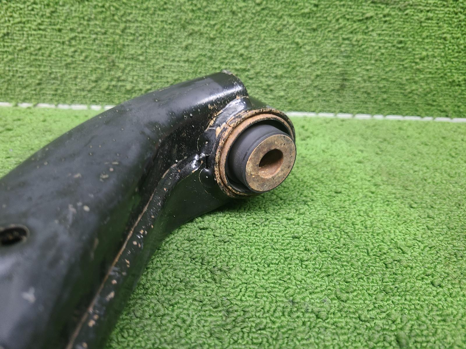 View Auto part Left Front Lower Control Arm Isuzu Dmax 2022