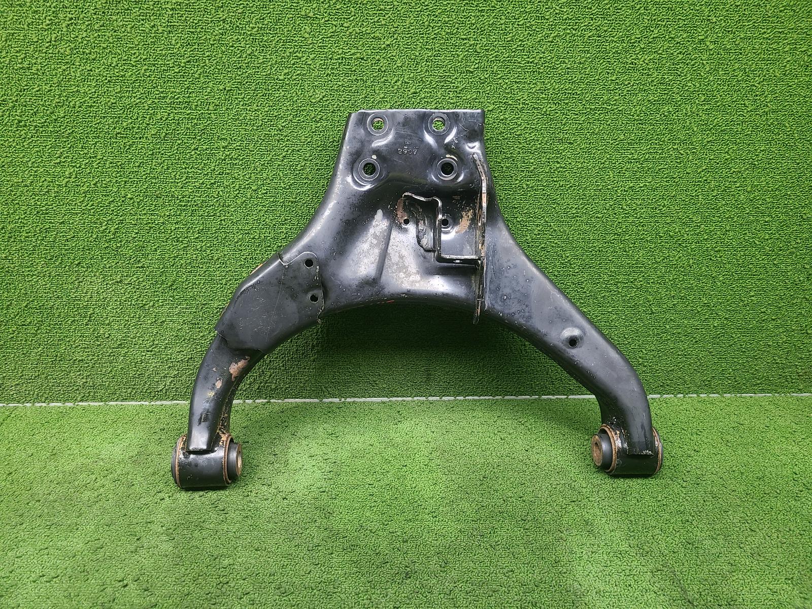 View Auto part Left Front Lower Control Arm Isuzu Dmax 2022