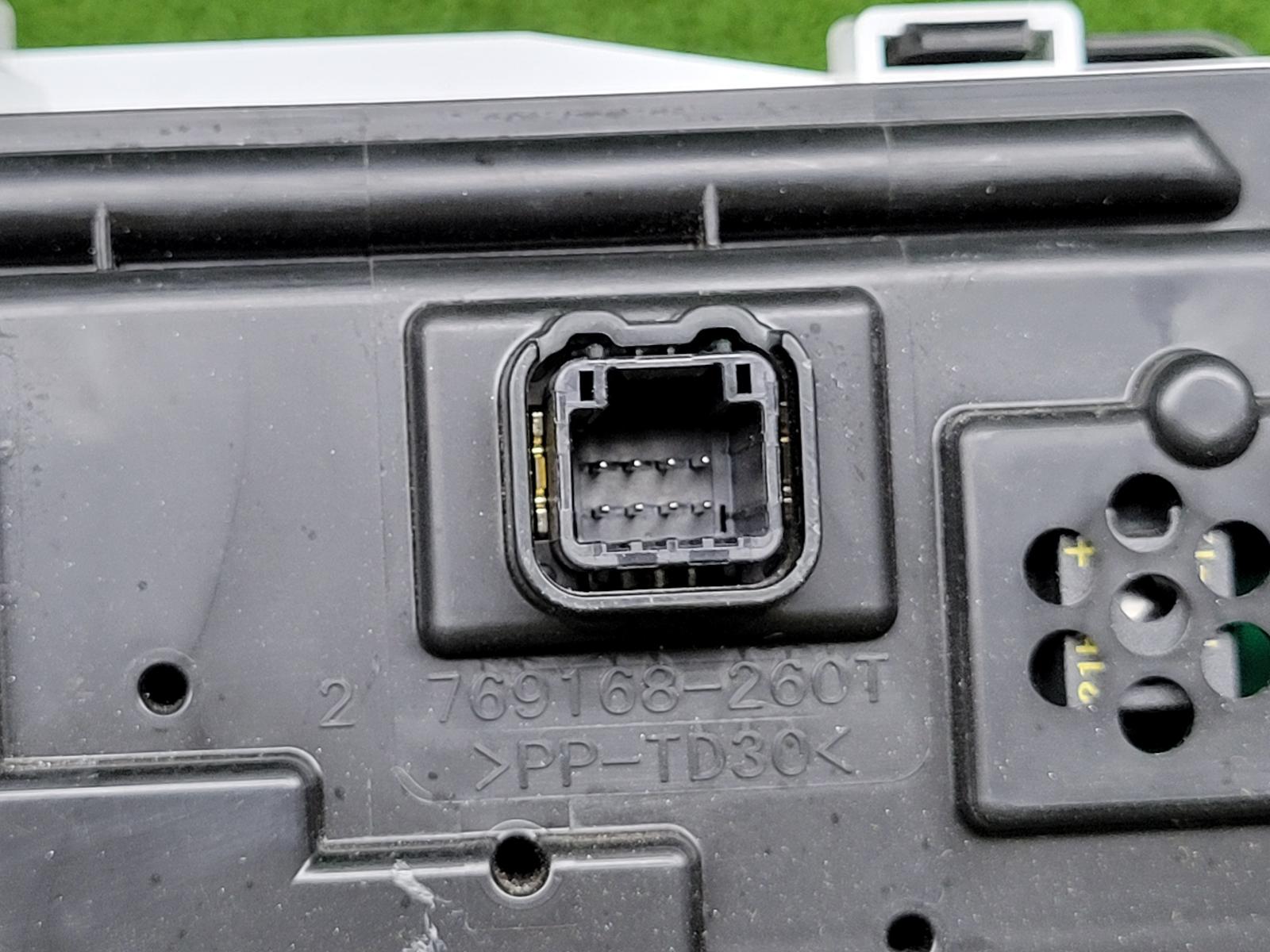 View Auto part Instrument Cluster Isuzu Dmax 2022