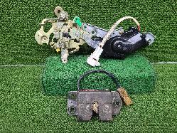 View Auto part Door/Boot/Gate Lock Toyota Landcruiser 1997