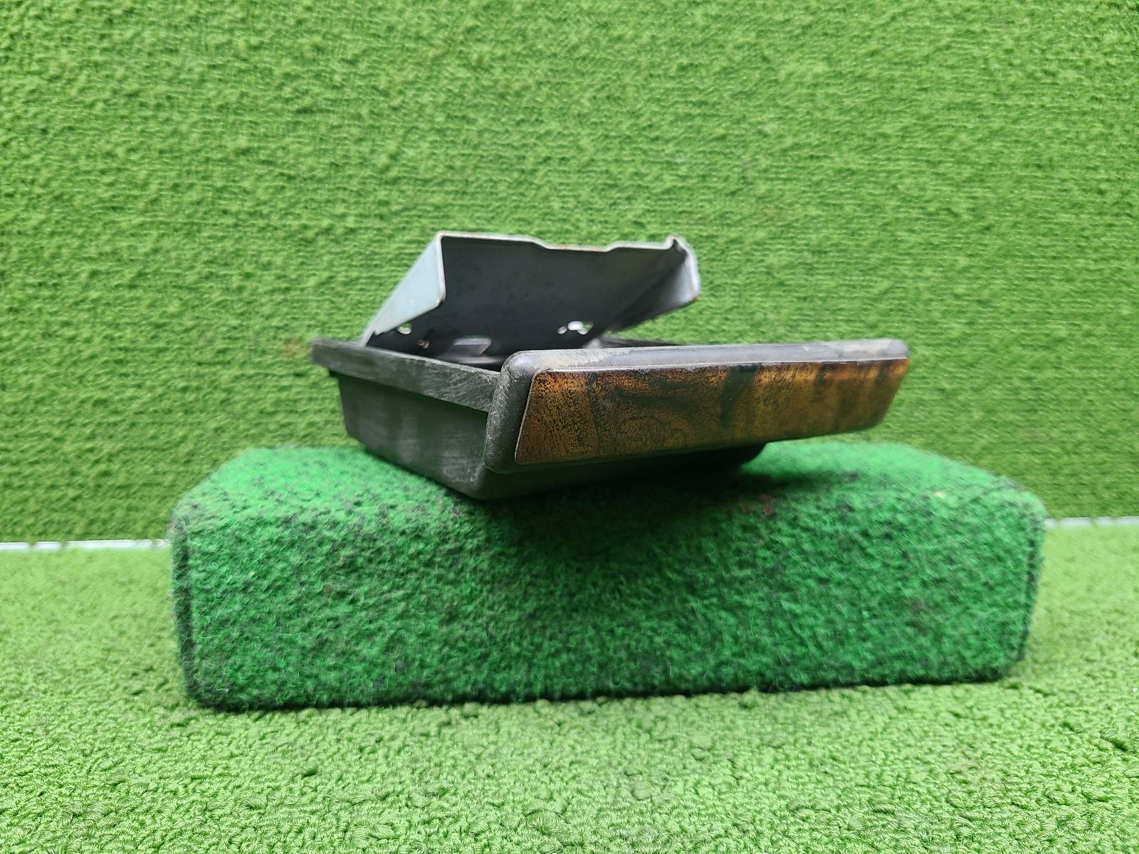 View Auto part Ashtray Toyota Landcruiser 1997