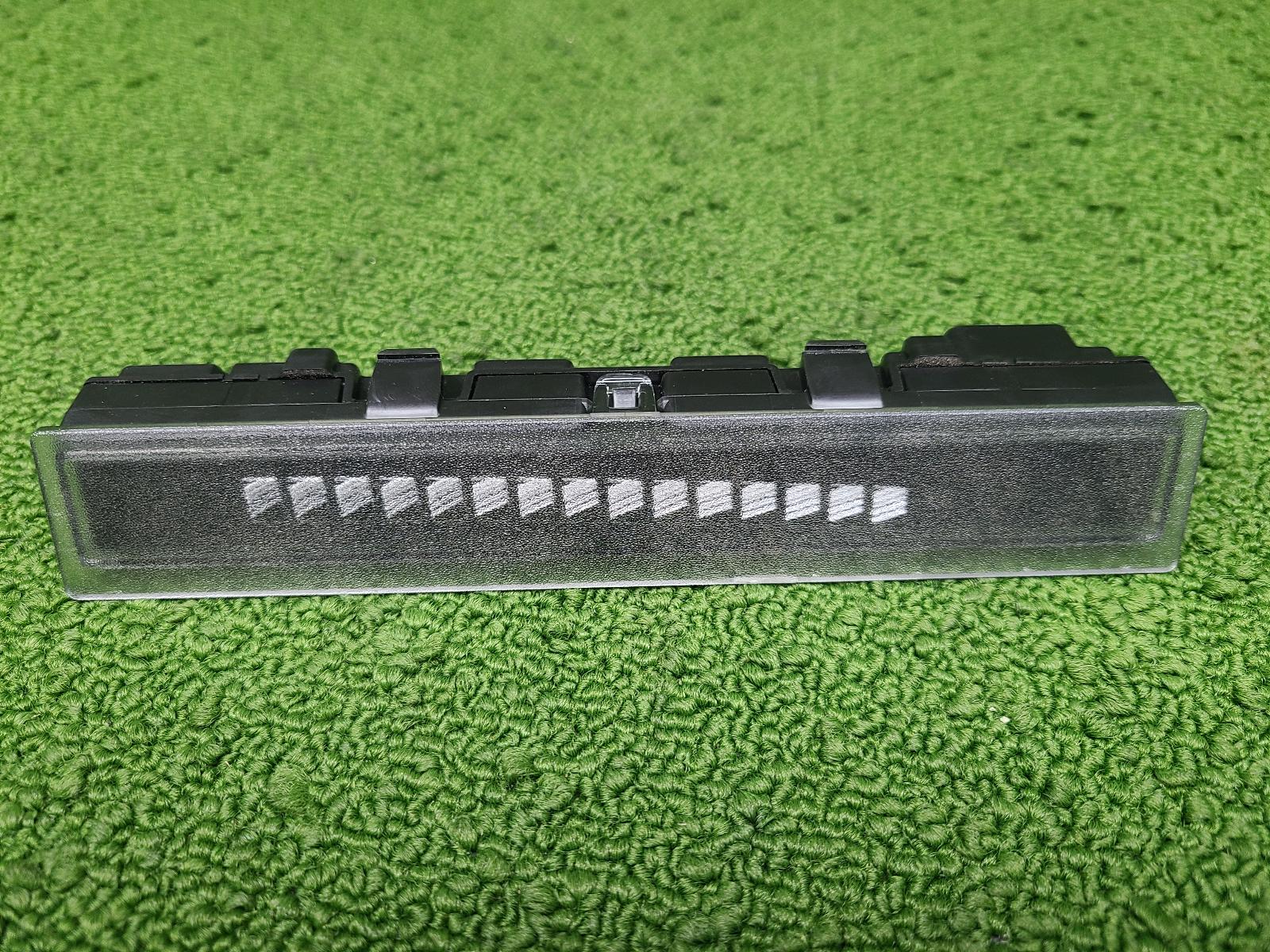 View Auto part Instrument Cluster Isuzu Dmax 2023