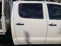 View Auto part Right Rear Door Sliding Toyota Hilux 2014