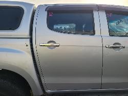 View Auto part Right Rear Door Sliding Isuzu Dmax 2017