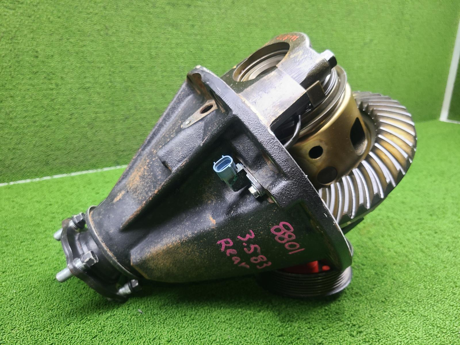 2018 Toyota Hilux Differential Centre View Auto part Differential Centre Toyota Hilux 2018