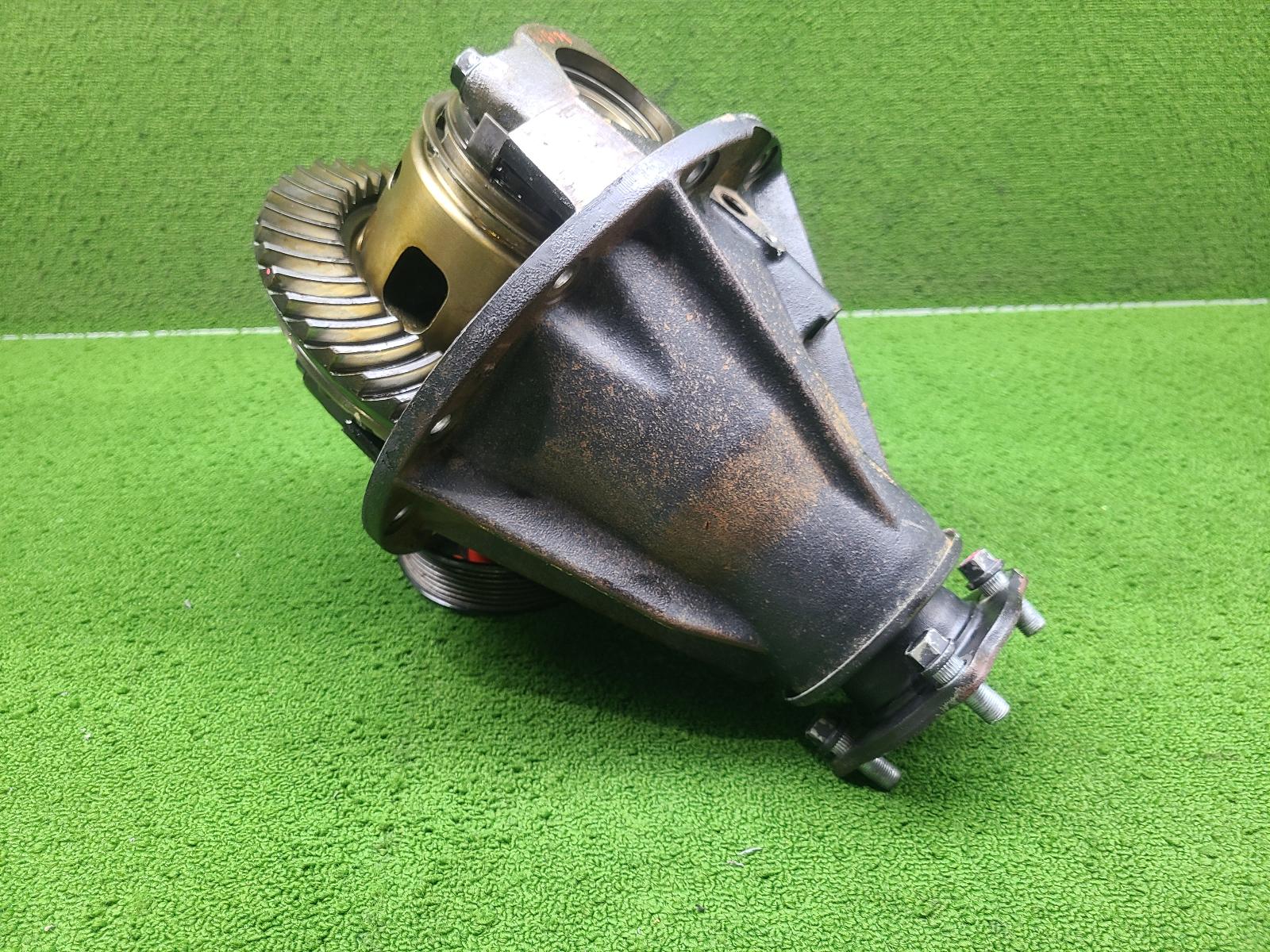 2018 Toyota Hilux Differential Centre View Auto part Differential Centre Toyota Hilux 2018
